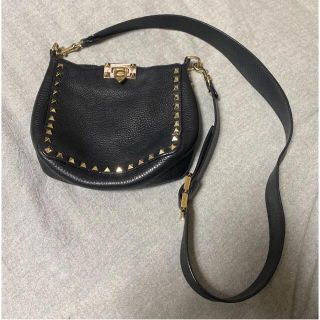 ヴァレンティノ(VALENTINO)のヴァレンティノ⭐︎ロックスタッズミニホーボーショルダーバッグ(ショルダーバッグ)