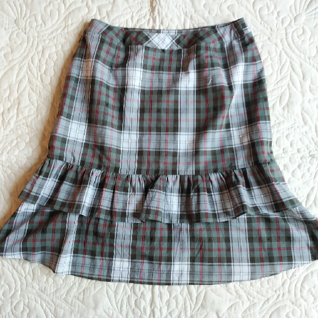 Yorkland(ヨークランド)の再値下げ✴新品未使用｢Yorkland｣裾フリルスカート レディースのスカート(ひざ丈スカート)の商品写真