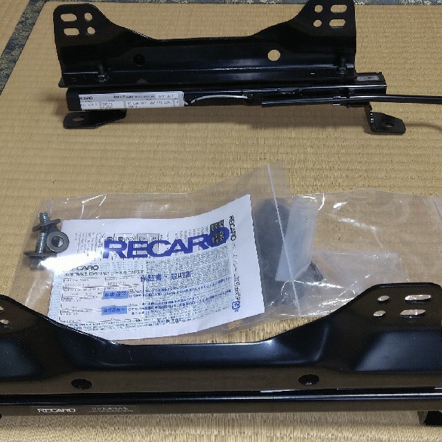 レカロ トヨタ 86 シートレール  美品