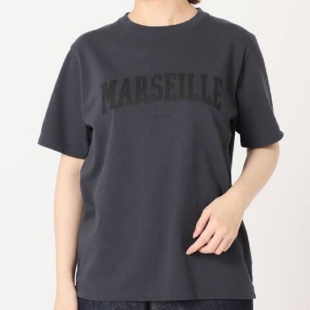 SLOBE IENA(スローブイエナ)のタグ付き新品 SLOBE IENAMARSEILLE ロゴTシャツ グレー レディースのトップス(Tシャツ(半袖/袖なし))の商品写真