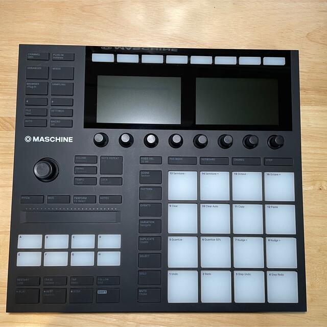 【美品】MASCHINE MK3(本体、ガイドブック、ケース) 1