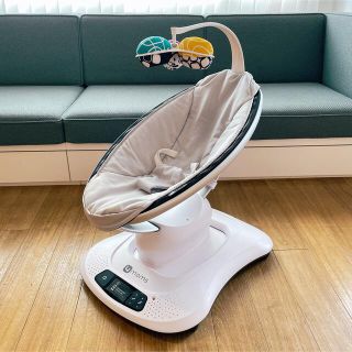 フォーマムズ(4moms)のmamaRoo4 4moms ママルー 電動バウンサー(その他)