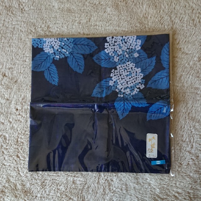 大判 紫陽花 ハンカチ レディースのファッション小物(ハンカチ)の商品写真