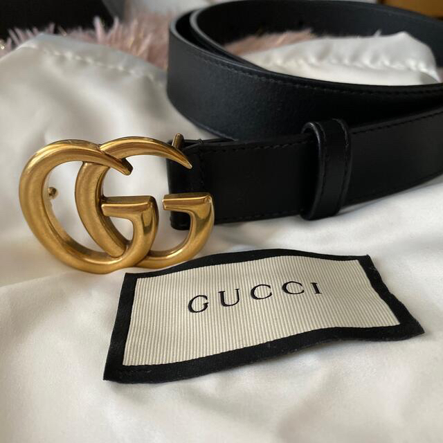 Gucci(グッチ)のGUCCI ベルト GGマーモント　シャイニーバックルレザーベルト レディースのファッション小物(ベルト)の商品写真