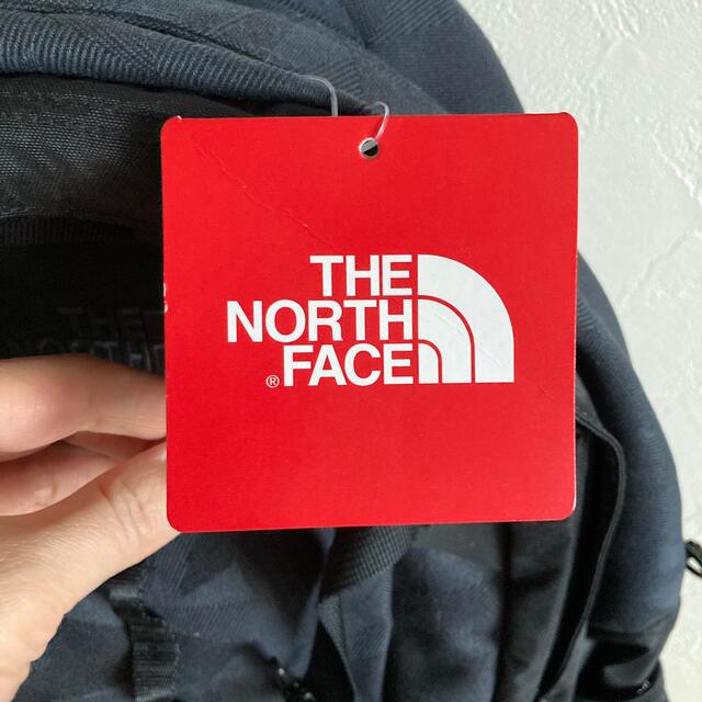 THE NORTH FACE(ザノースフェイス)の新品未使用！ノースフェイス　リュック26Ｌ メンズのバッグ(バッグパック/リュック)の商品写真