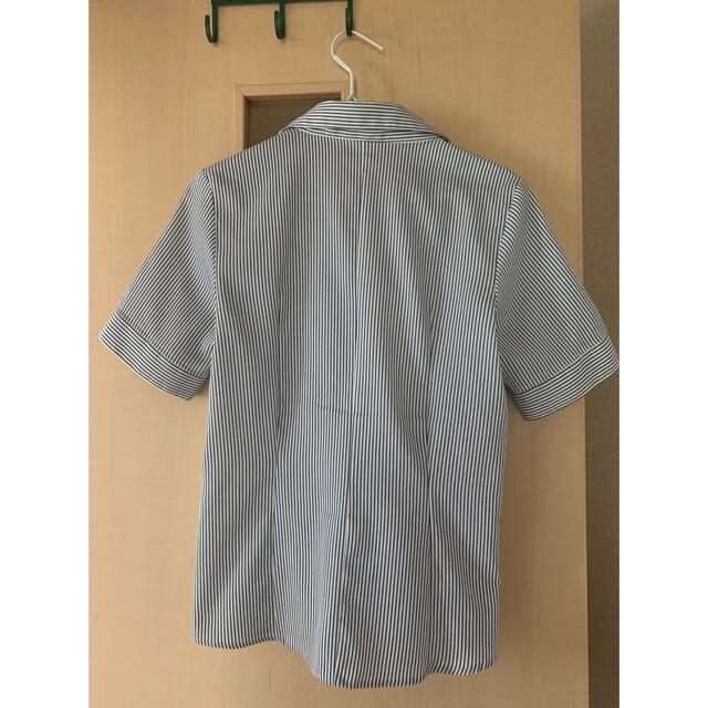 ストライプの半袖ワイシャツ レディースのトップス(シャツ/ブラウス(半袖/袖なし))の商品写真