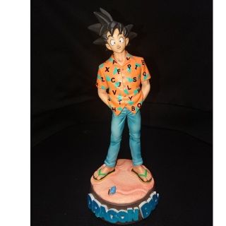 ドラゴンボール アロハシャツ 孫悟空 フィギュアの通販 by |ラクマ