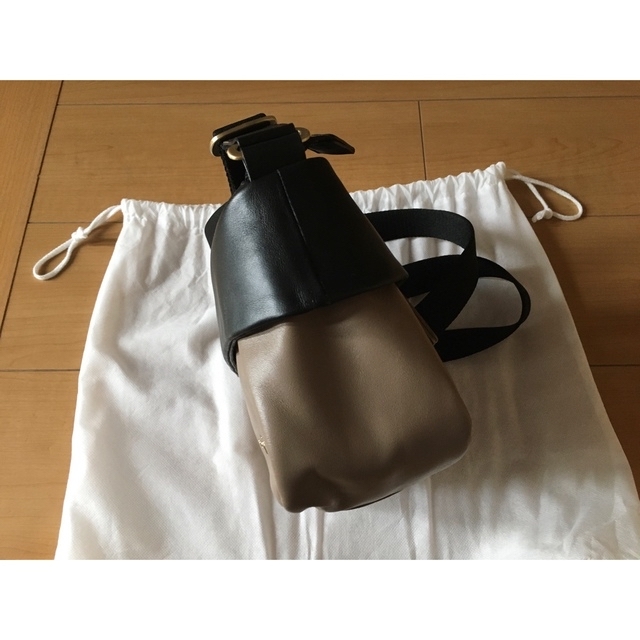 agnes b アニエスベー レザーショルダーバッグ agnes b アニエスベー レザーショルダーバッグ