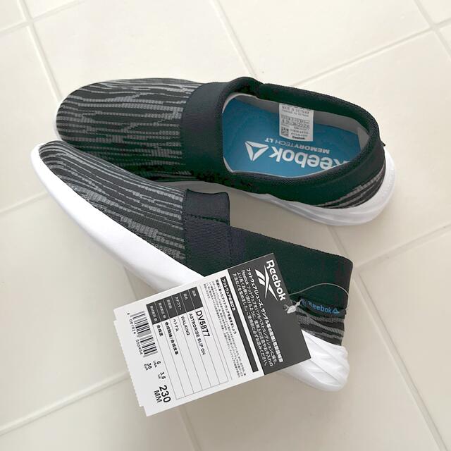 Reebok(リーボック)のReebok  リーボック　アストロライド　SLIP ON  新品未使用 レディースの靴/シューズ(スリッポン/モカシン)の商品写真