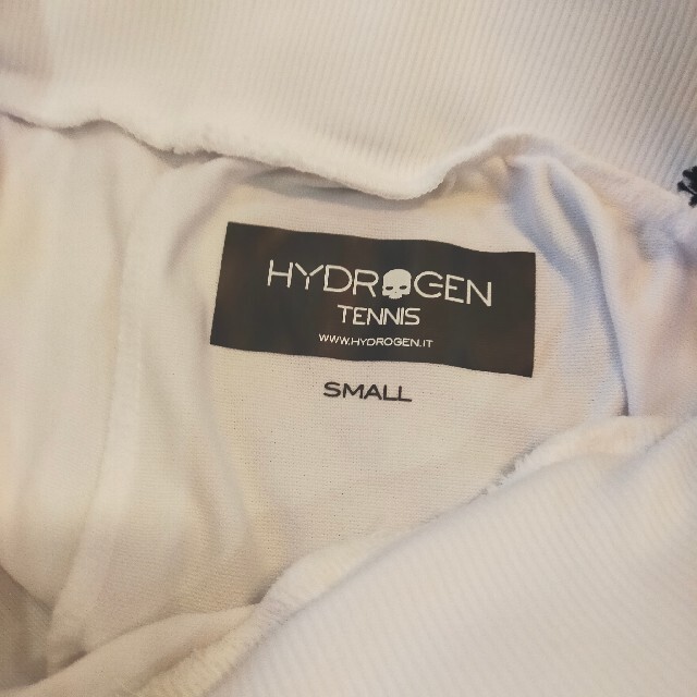 HYDROGEN(ハイドロゲン)の【新品未使用】HYDROGEN ハイドロゲン ハーフパンツ スポーツ/アウトドアのテニス(ウェア)の商品写真