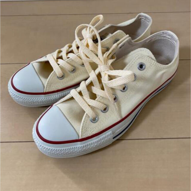 CONVERSE(コンバース)のCONVERSE コンバース ローカット ホワイト  生成り 24.5センチ レディースの靴/シューズ(スニーカー)の商品写真