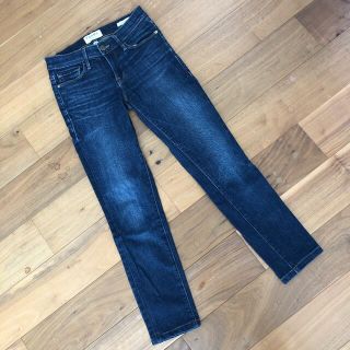 ドゥーズィエムクラス(DEUXIEME CLASSE)のFRAME DENIM スキニーデニム ジーンズ(デニム/ジーンズ)