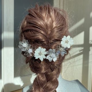 シルバー系　小花(ヘアアクセサリー)