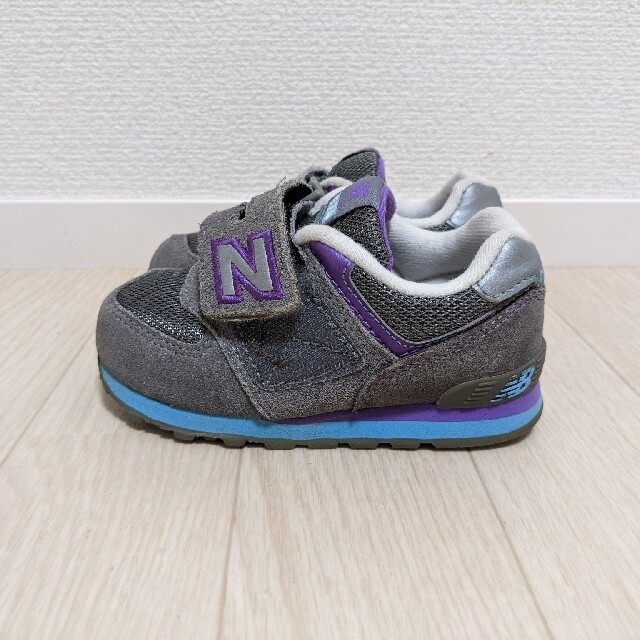 New Balance(ニューバランス)のニューバランス 14.5cm KV574 グレー キッズ/ベビー/マタニティのベビー靴/シューズ(~14cm)(スニーカー)の商品写真