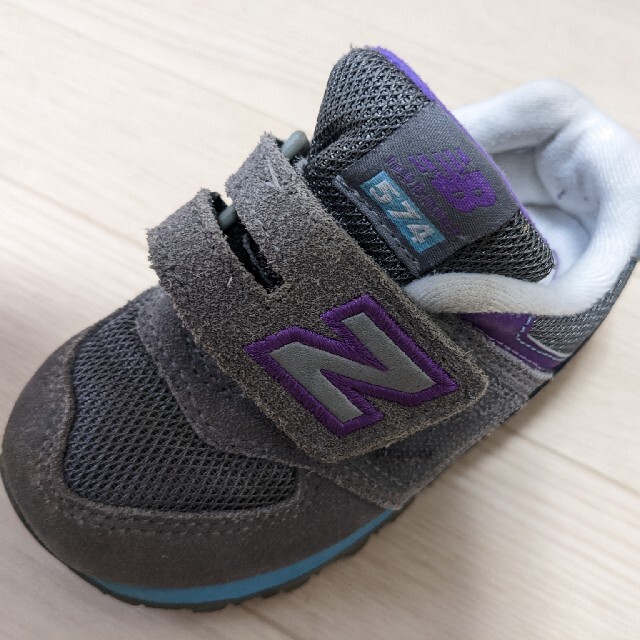 New Balance(ニューバランス)のニューバランス 14.5cm KV574 グレー キッズ/ベビー/マタニティのベビー靴/シューズ(~14cm)(スニーカー)の商品写真