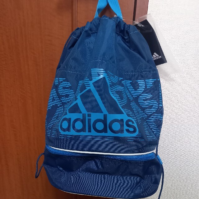 adidas(アディダス)の新品　adidas　プールバック スポーツ/アウトドアのスポーツ/アウトドア その他(マリン/スイミング)の商品写真