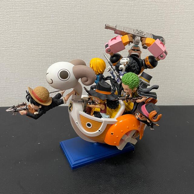 ワンピース ワールドコレクタブル ミニメリー号ATTACK プライズ 一番 ワンピース ワールドコレクタブル ミニメリー号ATTACK プライズ 一番
