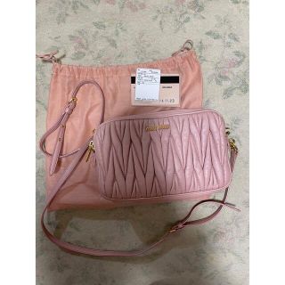 ミュウミュウ(miumiu)の専用😊(ショルダーバッグ)