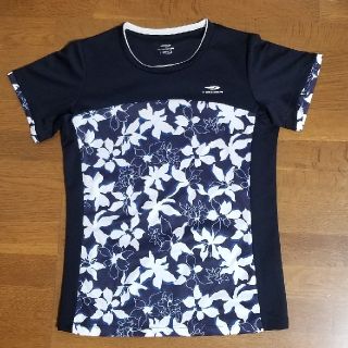 ティゴラ(TIGORA)のTIGORAのスポーツウェア　Tシャツ(ウェア)