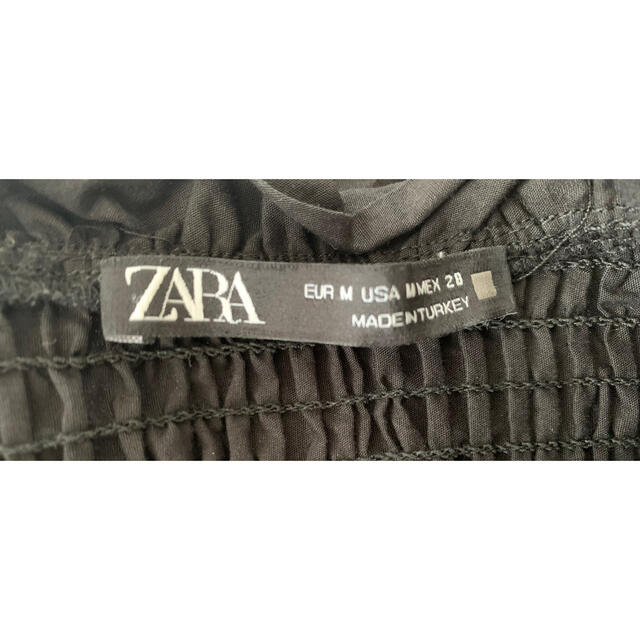 ZARA(ザラ)の美品　ZARA ザラ　ブラウス  シャツ　トップス　フリル　黒　人気　完売 レディースのトップス(シャツ/ブラウス(長袖/七分))の商品写真