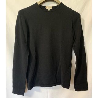 エンポリオアルマーニ(Emporio Armani)の【美品】ARMANI 黒ニット(ニット/セーター)