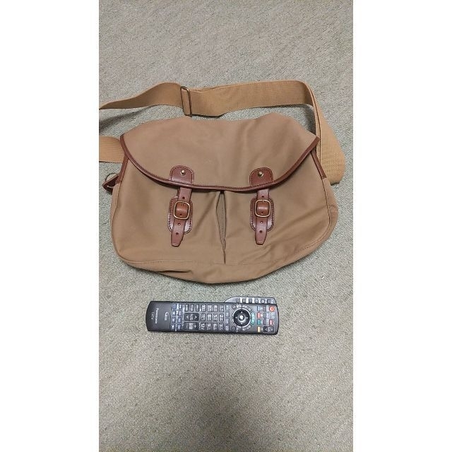 ブレディー イングランド アリエル トラウト メンズのバッグ(ショルダーバッグ)の商品写真