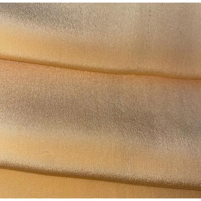 着物生地　クリーム色　たまご色　古布　解きはぎれ　ハンドメイド素材 ハンドメイドの素材/材料(生地/糸)の商品写真