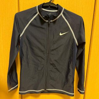 ナイキ(NIKE)のNIKE  ラッシュガード　130(水着)