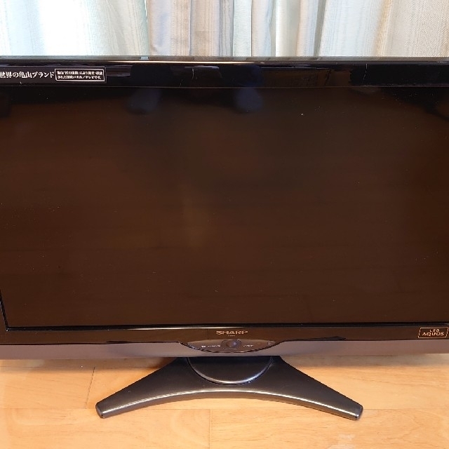 シャープ32型液晶テレビ(世界の亀山モデル)