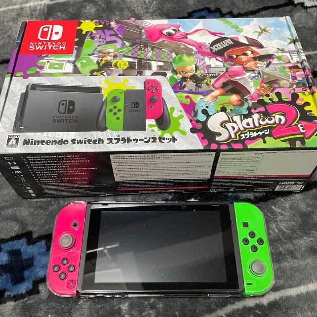 Nintendo Switch(ニンテンドースイッチ)の任天堂　switch スプラトゥーン2 セット　美品 エンタメ/ホビーのゲームソフト/ゲーム機本体(携帯用ゲーム機本体)の商品写真