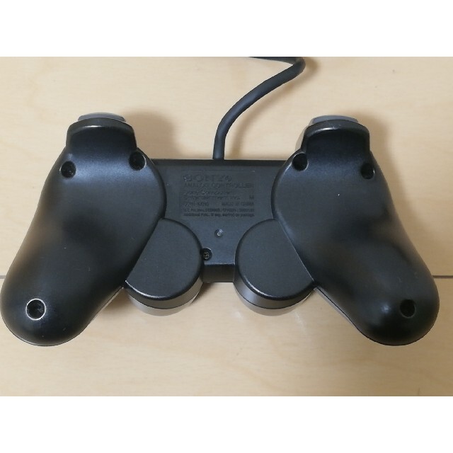 PlayStation2(プレイステーション2)のPlayStation2 純正コントローラー デュアルショック2　2個セット エンタメ/ホビーのゲームソフト/ゲーム機本体(家庭用ゲーム機本体)の商品写真