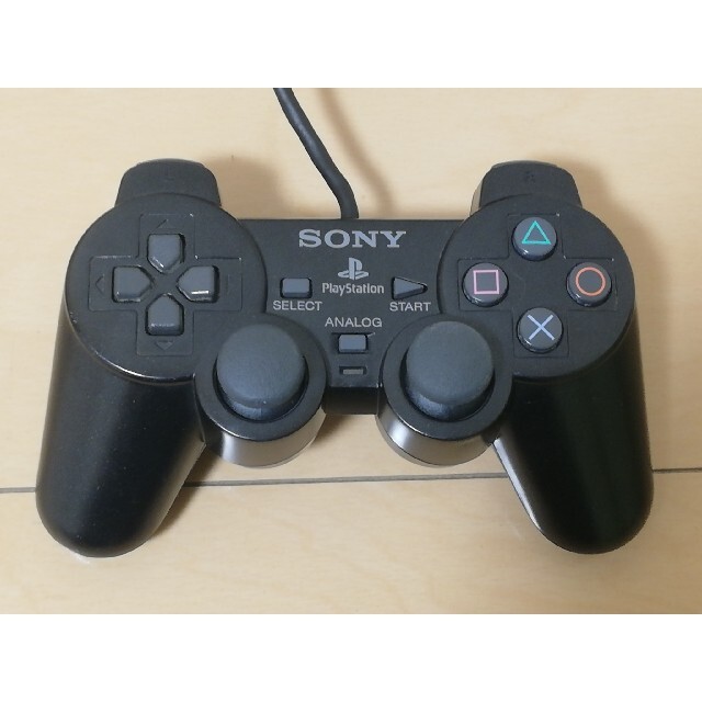 PlayStation2(プレイステーション2)のPlayStation2 純正コントローラー デュアルショック2　2個セット エンタメ/ホビーのゲームソフト/ゲーム機本体(家庭用ゲーム機本体)の商品写真
