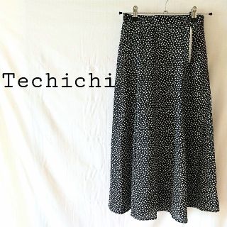 テチチ(Techichi)の新品タグ付き定価6,600円★Techichiテチチ★小花柄ロング丈スカート(ロングスカート)