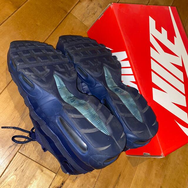 ナイキ エアマックス 95 NIKE AIRMAX 95 ESSENTIAL