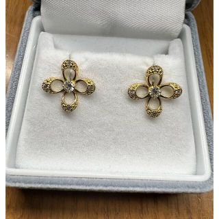 可愛い! k18WG タンザナイト ピアス 1.14g GR1211 www.vesselwear.com.br