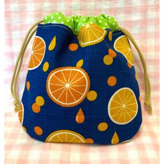 オレンジ柄☆ハンドメイド☆巾着☆ネイビー(その他)