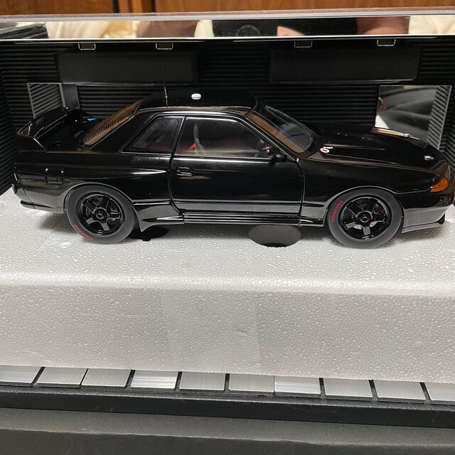 りますが ヤフオク! - 1/18 オートアート 日産 スカイライン GT-R(R32