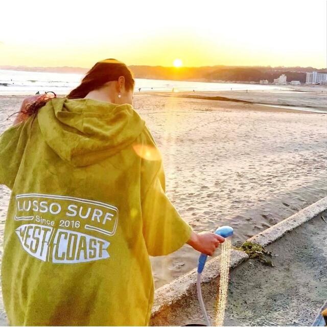 Ron Herman(ロンハーマン)の海で便利♡LUSSO SURF サーフポンチョ　着替え用に♡ スポーツ/アウトドアのスポーツ/アウトドア その他(サーフィン)の商品写真