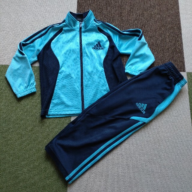 adidas(アディダス)のAdidas　ジャージ　110 キッズ/ベビー/マタニティのキッズ服男の子用(90cm~)(その他)の商品写真