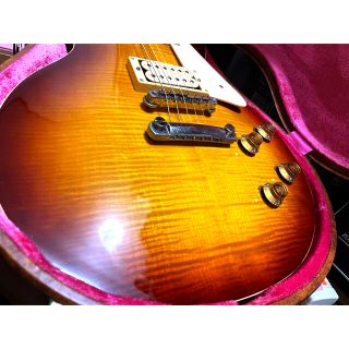 ギブソン(Gibson)のSAKURA様♪ TOKAI Reborn OLD ラッカー無垢虎目　貴重　(エレキギター)