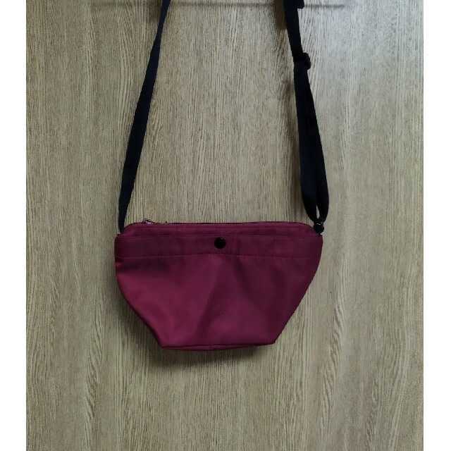 UNIQLO(ユニクロ)のUNIQLO　ショルダーバッグ（ポシェット） レディースのバッグ(ショルダーバッグ)の商品写真