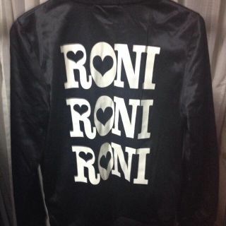 ロニィ(RONI)のRONIジャージ(パーカー)