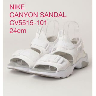 ナイキ(NIKE)のほぼ新品＊NIKE CANYON SANDAL ＊キャニオンサンダル ホワイト(サンダル)