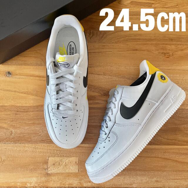 NIKE(ナイキ)の24.5㎝ NIKE エアフォース1 07 LV8 ナイキ AIRFORCE1 レディースの靴/シューズ(スニーカー)の商品写真