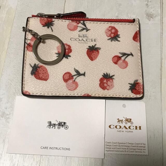 COACH(コーチ)の【訳あり】コーチ　コインケース フルーツ　ベリー　チェリー レディースのファッション小物(コインケース)の商品写真