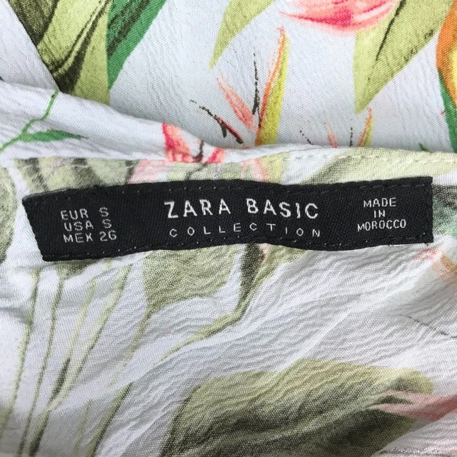 ZARA(ザラ)の【人気】ザラ ベーシック コレクション 半袖 花柄 ワンピース 総柄 サイズS レディースのワンピース(ミニワンピース)の商品写真