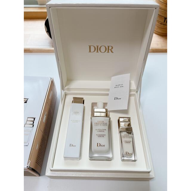 Dior(ディオール)のDior プレステージ ホワイト コフレ (数量限定品) コスメ/美容のキット/セット(コフレ/メイクアップセット)の商品写真