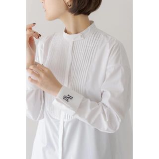 regleam  ピンタックヨーク ロゴ入りシャツ 新品(シャツ/ブラウス(長袖/七分))