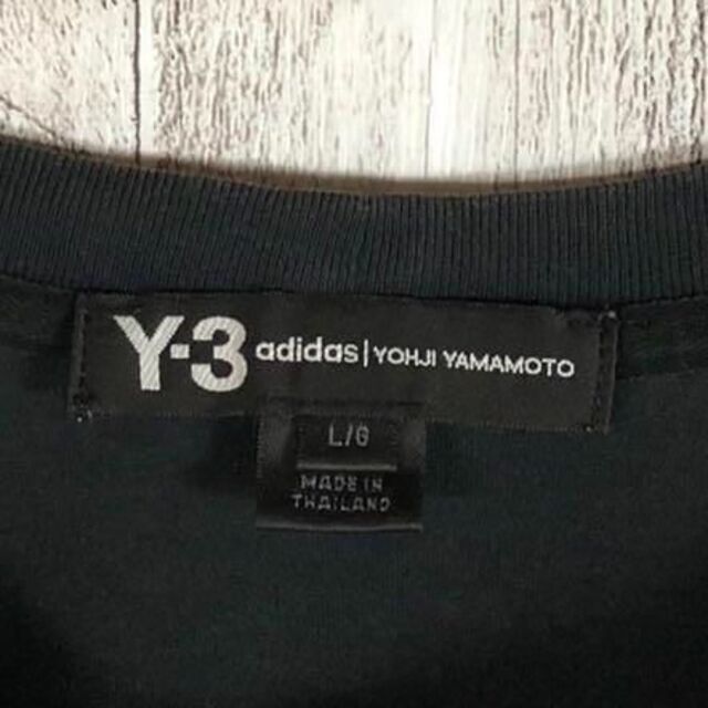 【最高デザイン】Y-3 ヨウジヤマモト スリーライン バックロゴ 奇抜 Tシャツ メンズのトップス(Tシャツ/カットソー(半袖/袖なし))の商品写真