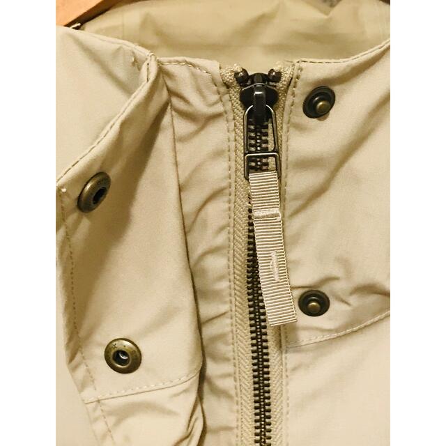 UNIQLO(ユニクロ)のユニクロ　マウンテンパーカー　ロング　撥水　XL  ベージュ レディースのジャケット/アウター(ナイロンジャケット)の商品写真